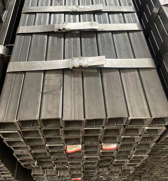 黄石工业用梯子 镀锌管焊接梯子 铁梯子方管梯